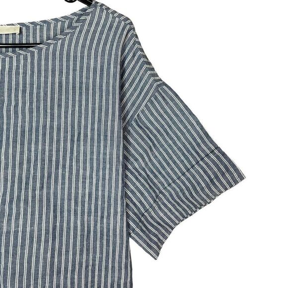 CLN Linen Blend Blue White Striped Short Sleeve‎ Top Size Large - Picture 3 of 8